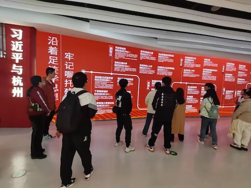 A0714F06C30A72BDE2E8922AC8BBF92E